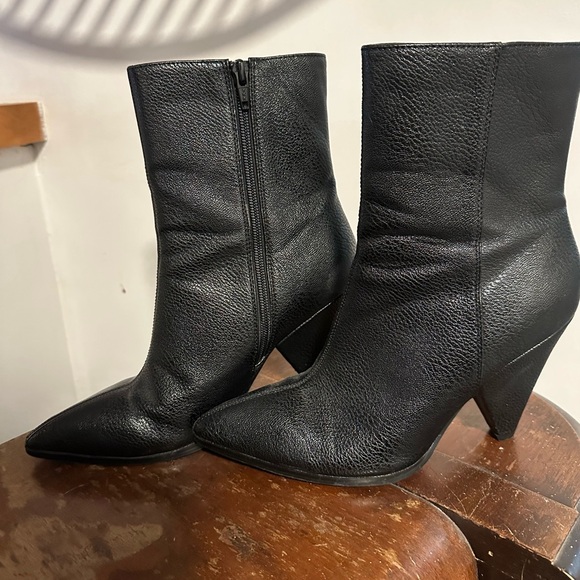 Matt & Nat heeled booties. Size 38. - Picture 3 of 6
